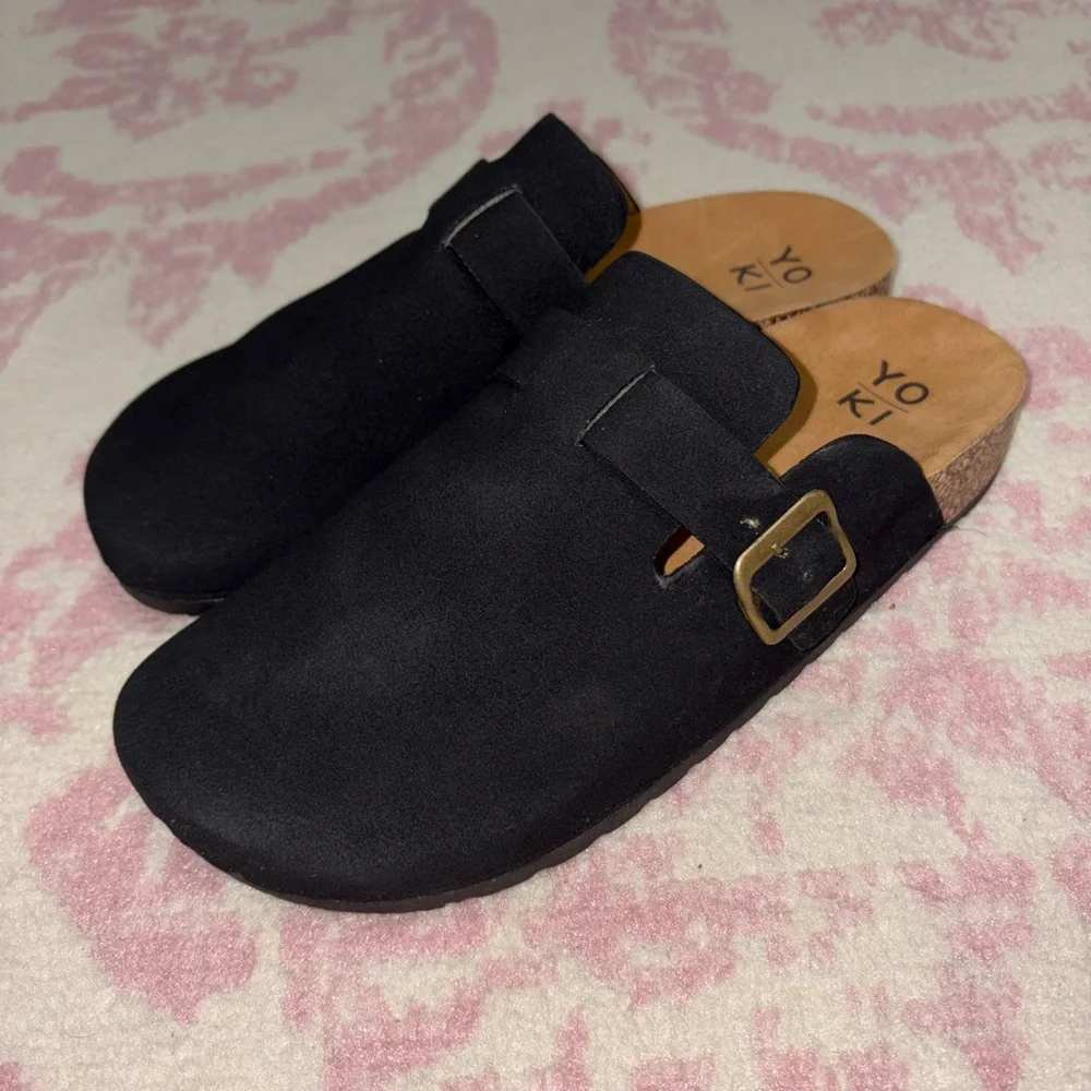 Yoki Gila Black Suede Mule Clogs with Buckle Women’s 8.5 - Picture 2 of 5